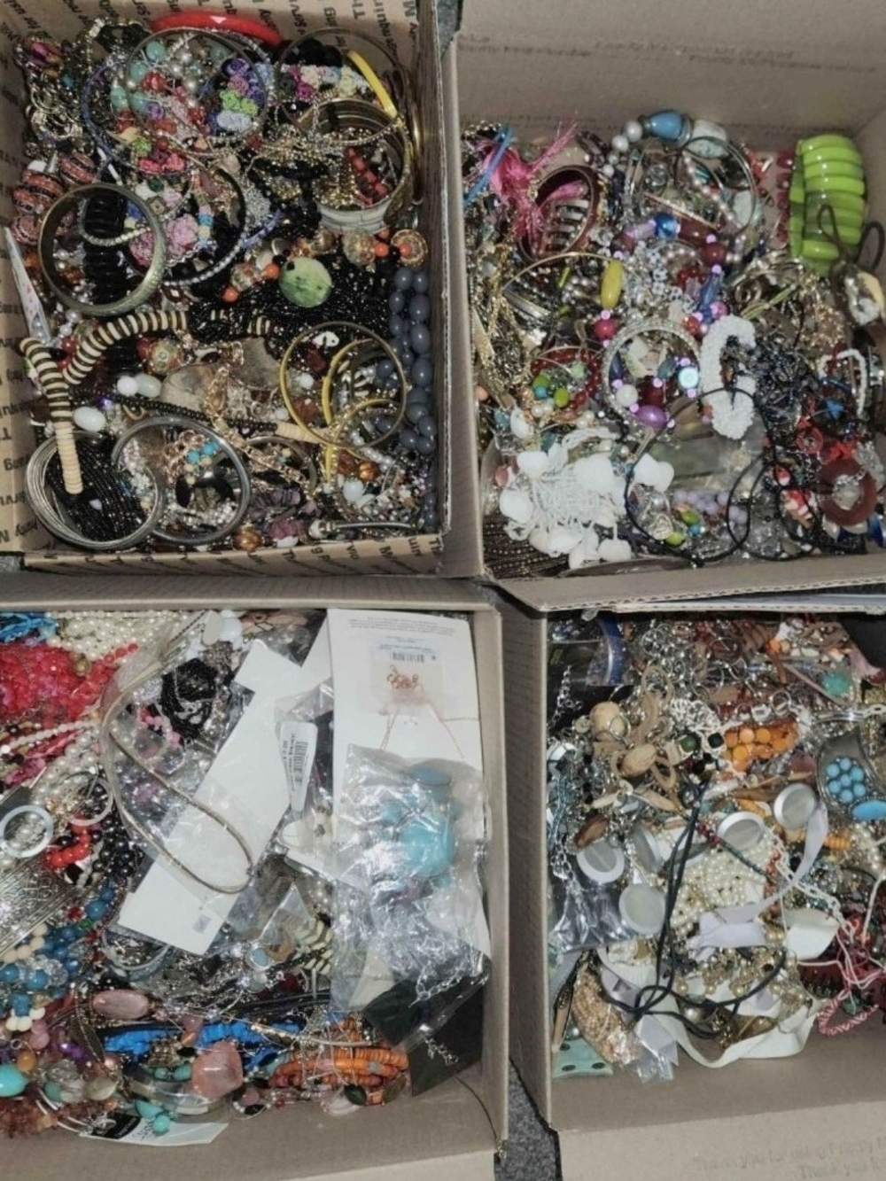 4 pounds jewelry lot costume vintage rings necklaces bracelets earrings pins cho